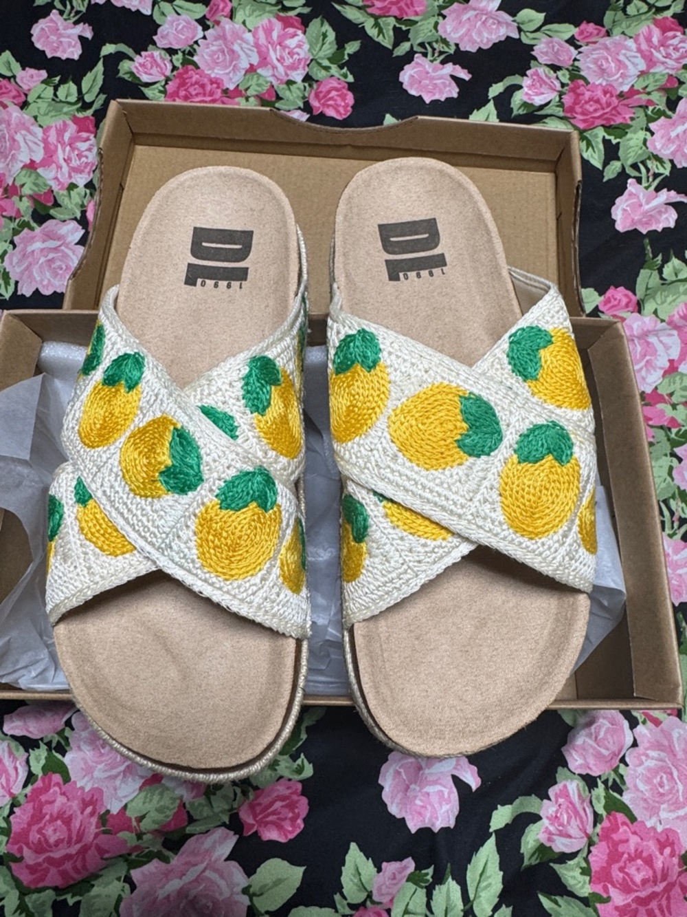 NEW DL1961 Cream Woven Slide Sandals with Yellow & Green Lemon Embroidery